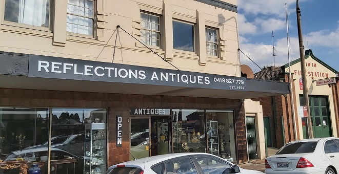Reflections Antiques 03